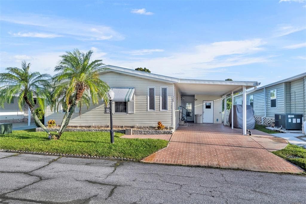 120 VICTORIA DRIVE, HAINES CITY, FL 33844
