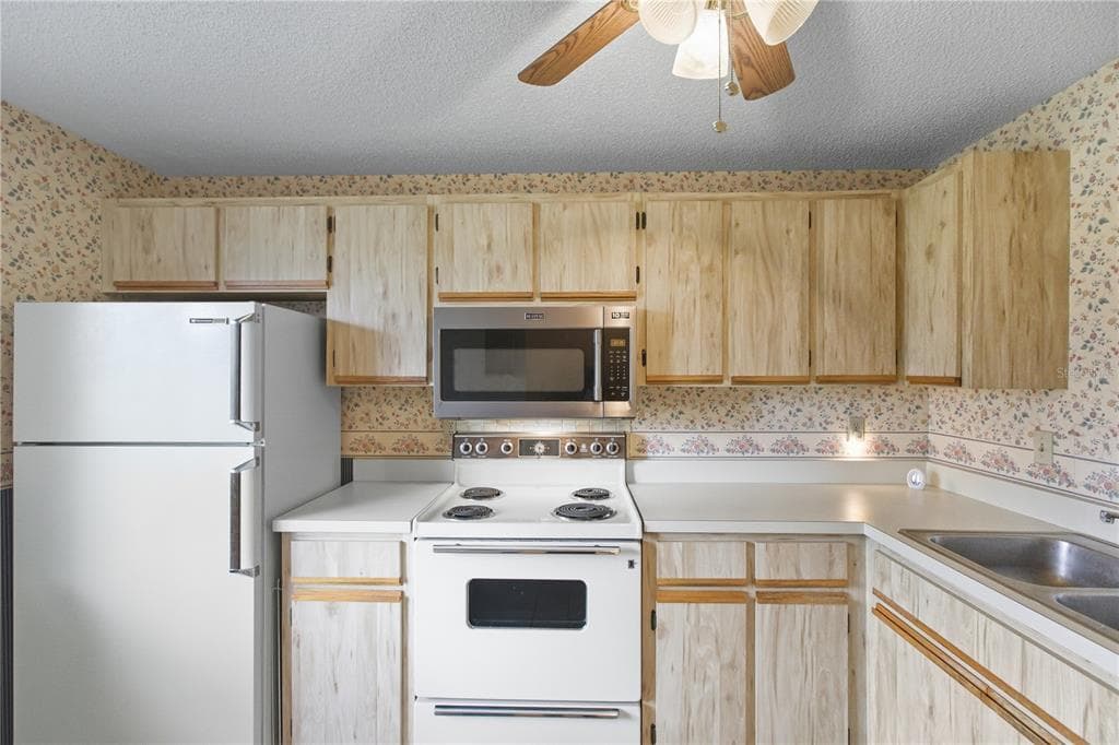 5908 36TH AVENUE CIRCLE W, BRADENTON, FL 34209 — zdjęcie 5