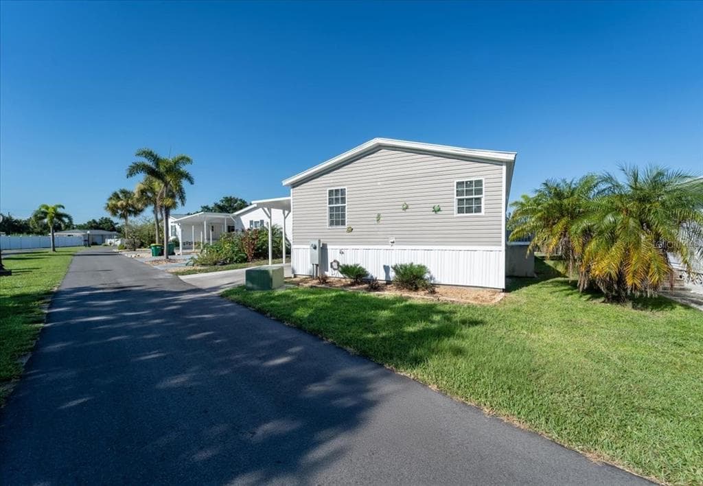 3127 BAYSIDE PARKWAY, PUNTA GORDA, FL 33982 — zdjęcie 3