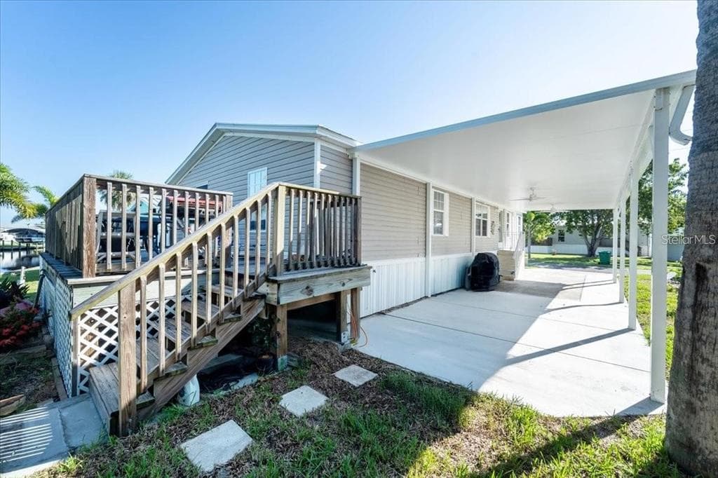 3127 BAYSIDE PARKWAY, PUNTA GORDA, FL 33982 — zdjęcie 4