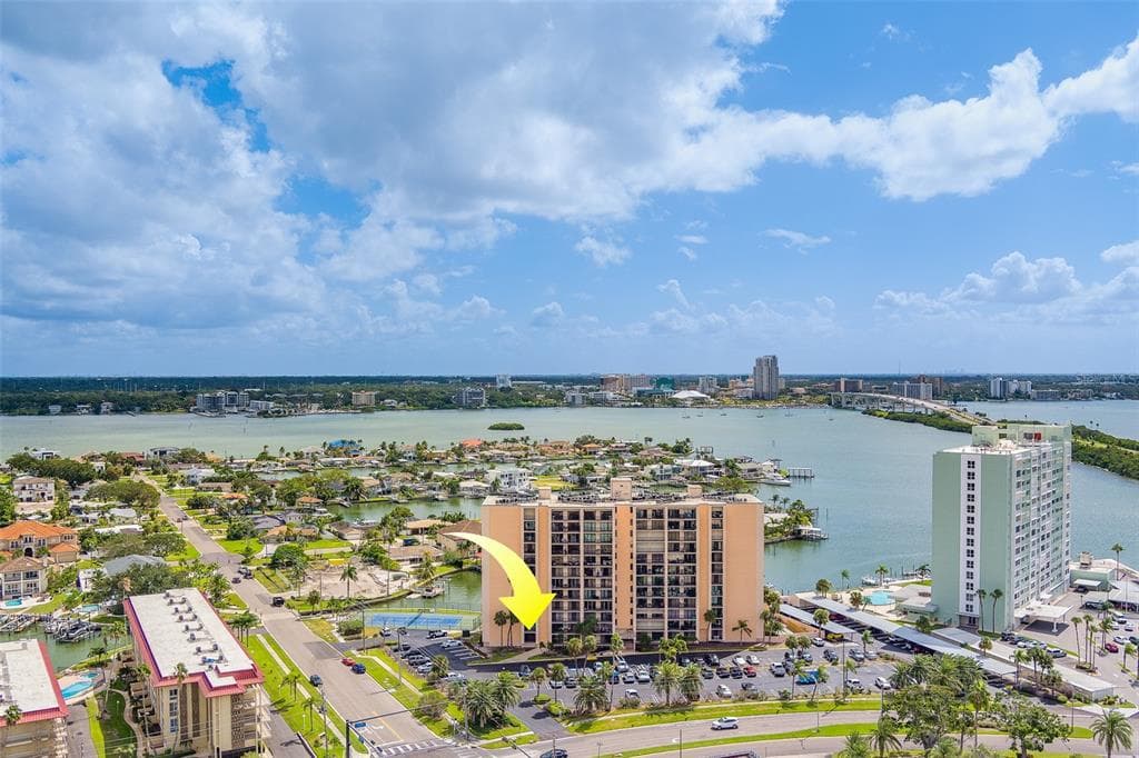 51 ISLAND WAY # 101, CLEARWATER BEACH, FL 33767