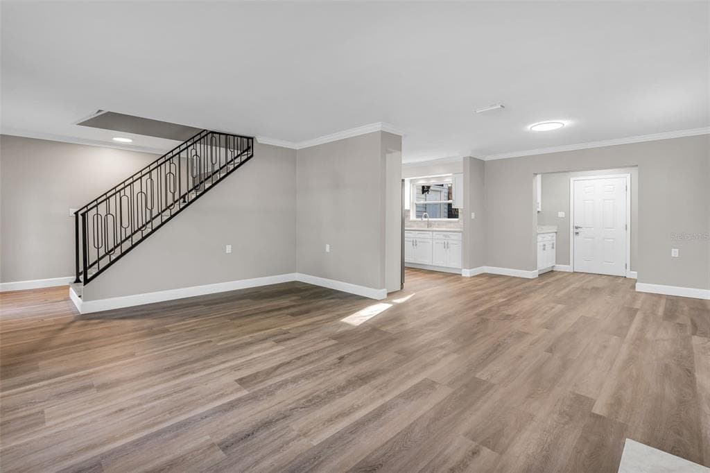 216 S SHORE CREST DRIVE, TAMPA, FL 33609 — zdjęcie 4
