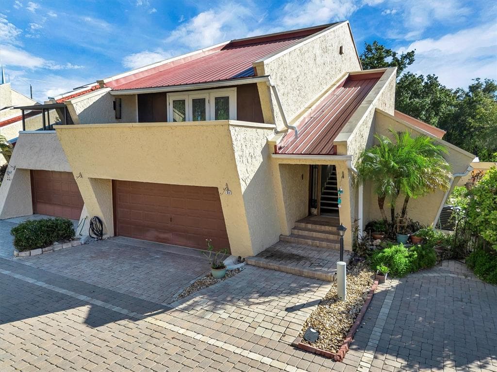21 CASARENA COURT, WINTER HAVEN, FL 33881