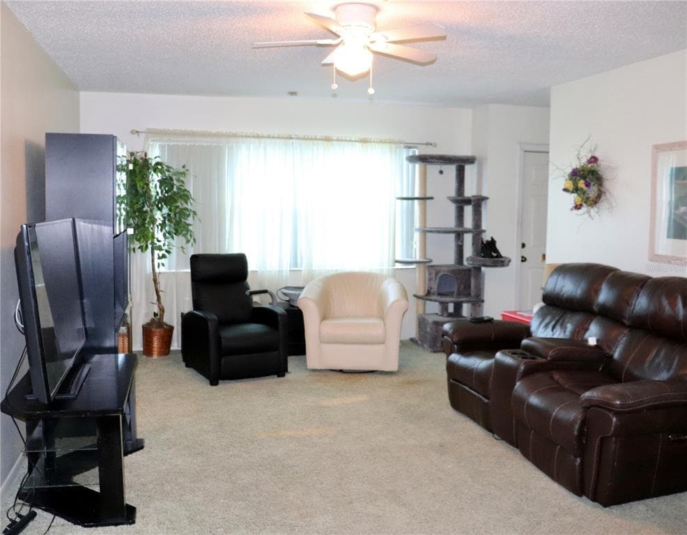 6990 VERSAILLES N # 6990, PINELLAS PARK, FL 33781 — zdjęcie 4