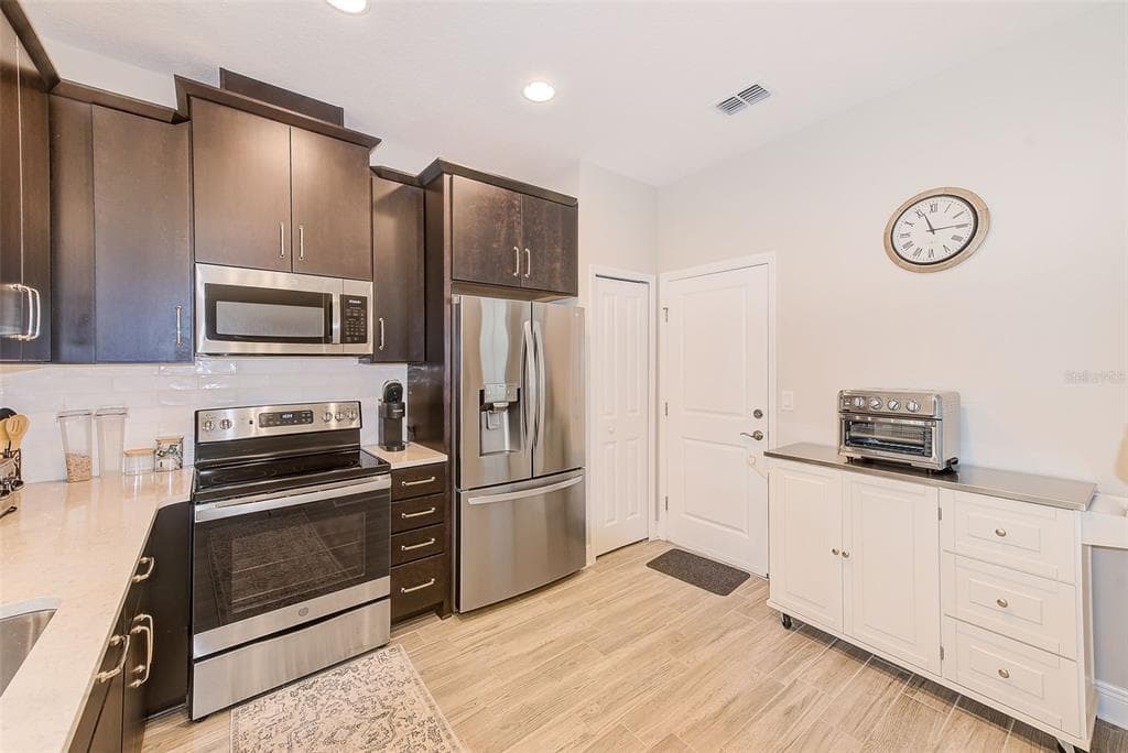 2441 FOGGY CREEK CIRCLE, CLEARWATER, FL 33764 — zdjęcie 3