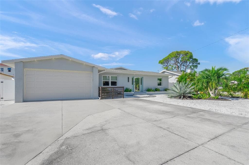 744 GUILD DRIVE, VENICE, FL 34285