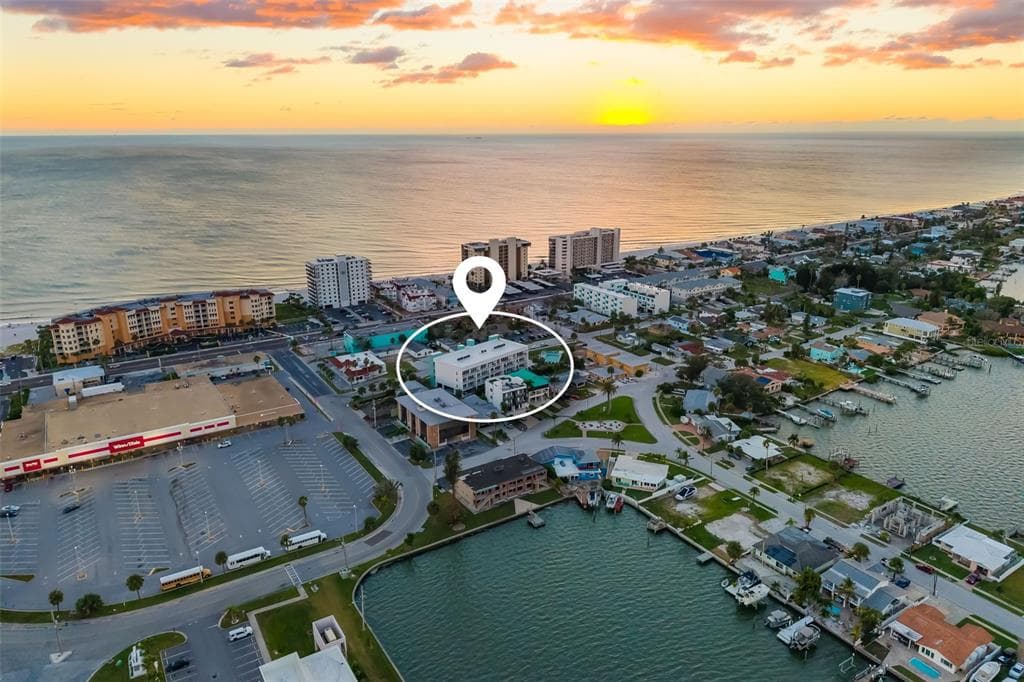 15305 1ST STREET E # 201, MADEIRA BEACH, FL 33708 — zdjęcie 3