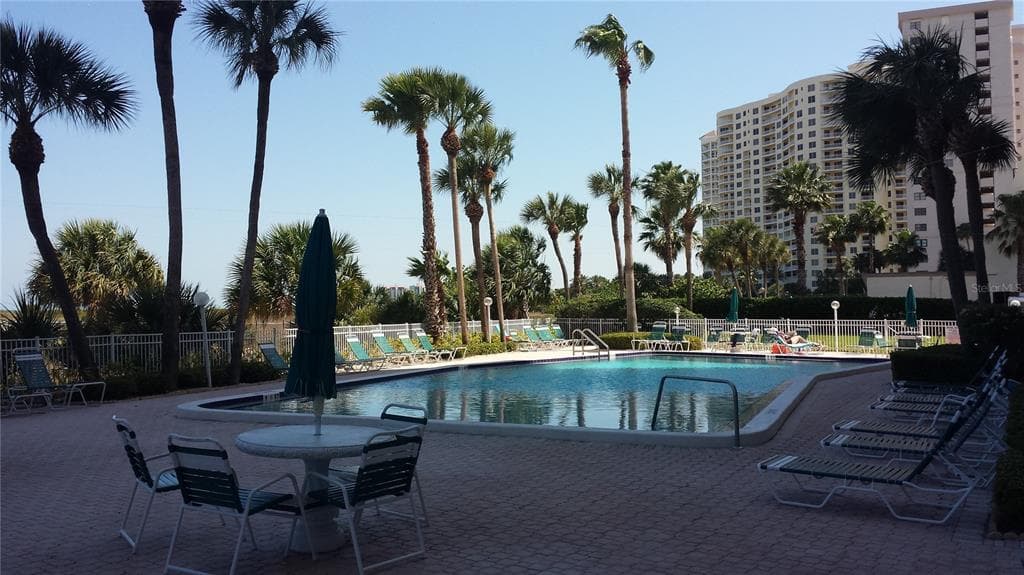 1270 GULF BOULEVARD # 302, CLEARWATER BEACH, FL 33767 — zdjęcie 2