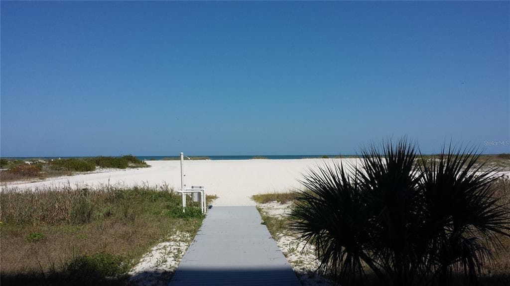 1270 GULF BOULEVARD # 302, CLEARWATER BEACH, FL 33767 — zdjęcie 4