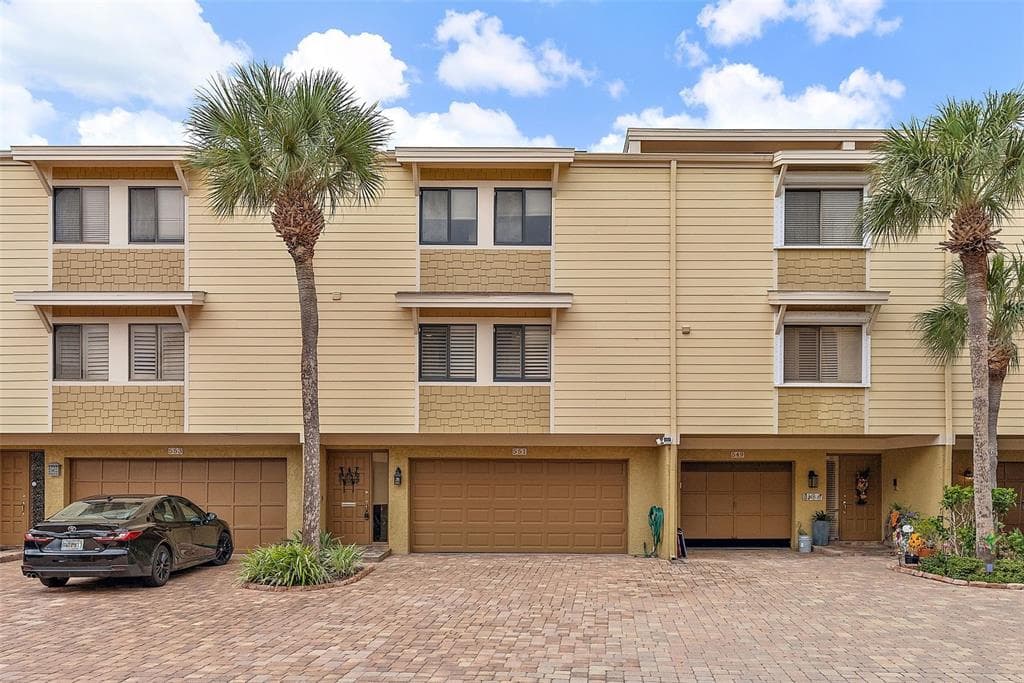551 SANDY HOOK ROAD, TREASURE ISLAND, FL 33706