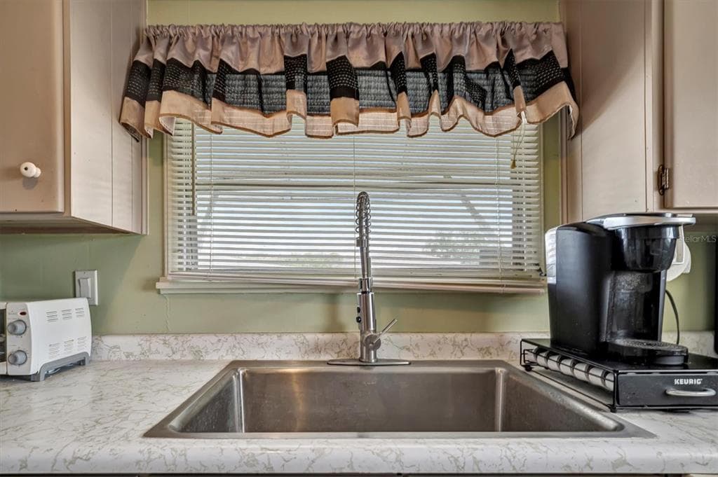 122 E SAINT ANNES CIRCLE, APOLLO BEACH, FL 33572 — zdjęcie 5