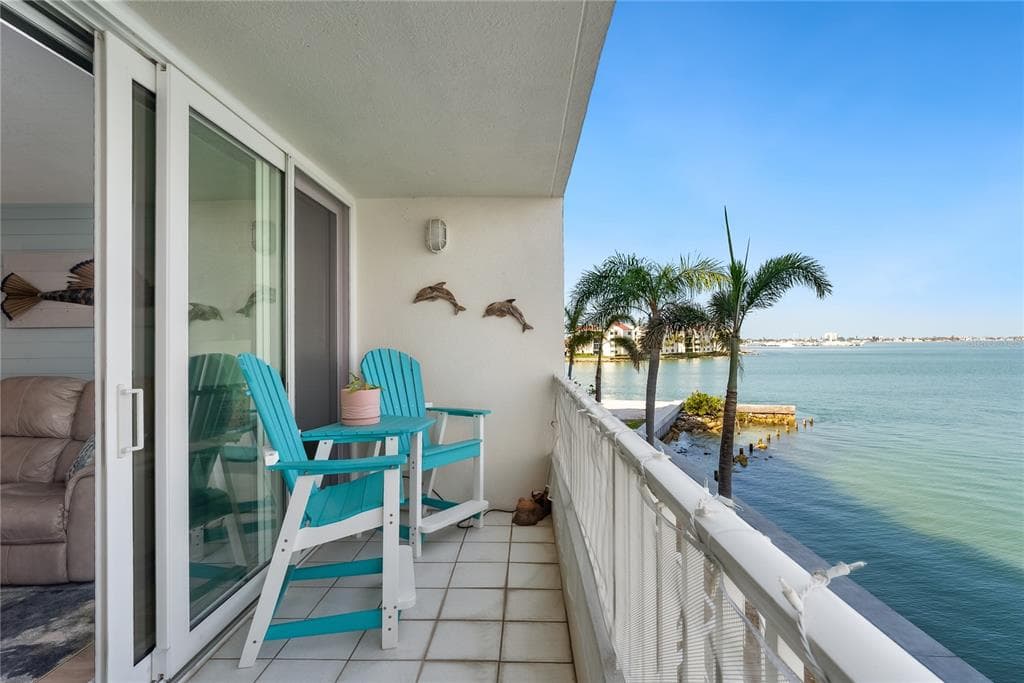 5279 ISLA KEY BOULEVARD S # 212, ST PETERSBURG, FL 33715
