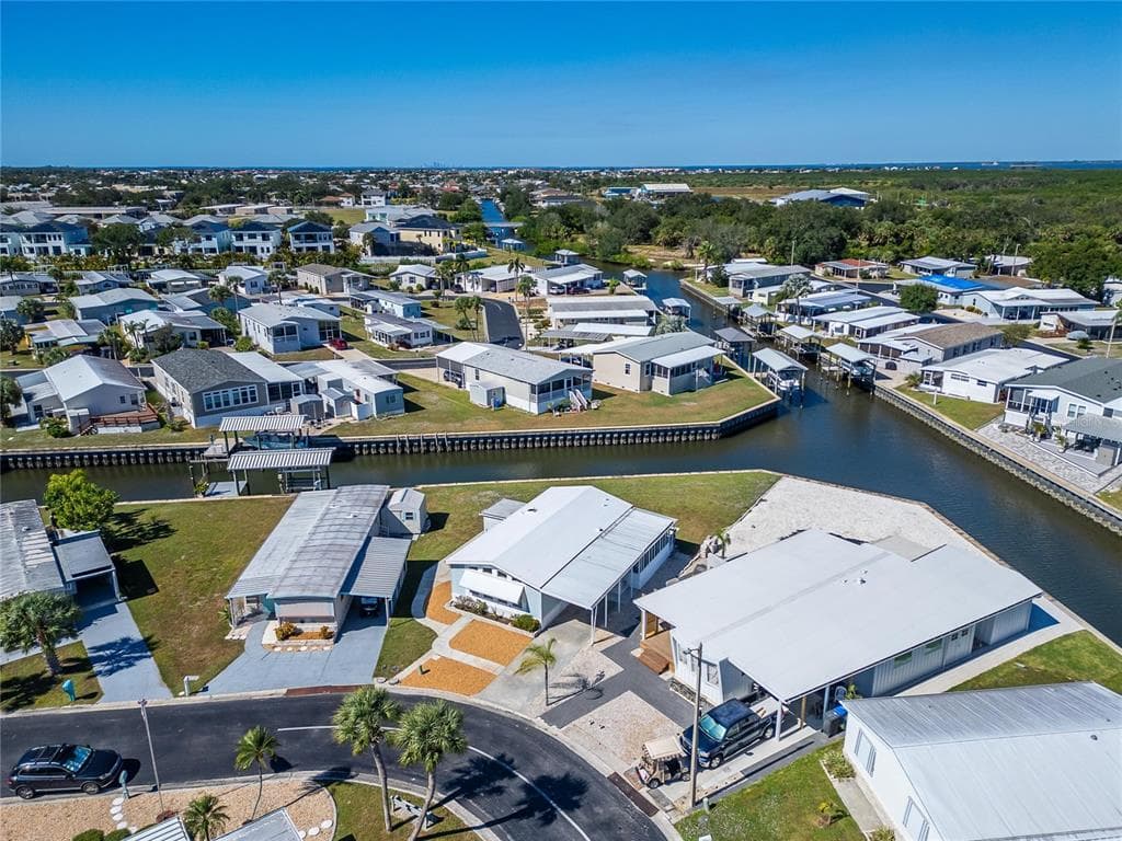 126 W SAINT JOHNS WAY, APOLLO BEACH, FL 33572 — zdjęcie 4