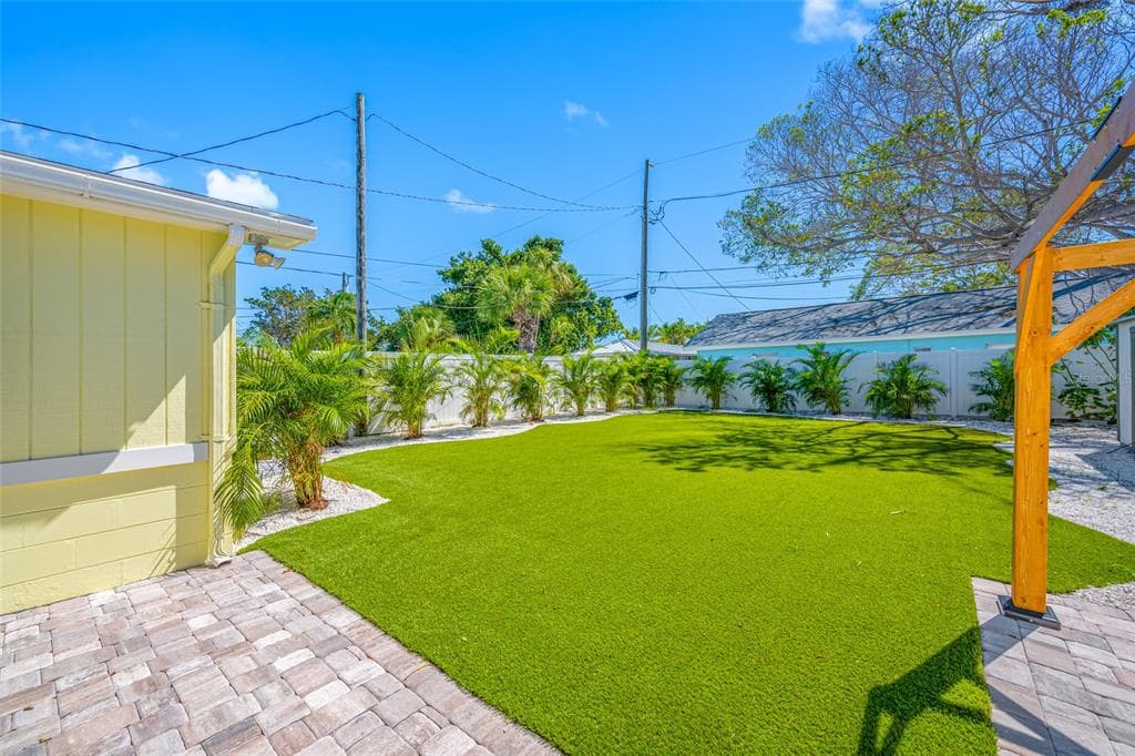 340 79TH AVENUE, ST PETE BEACH, FL 33706 — zdjęcie 3