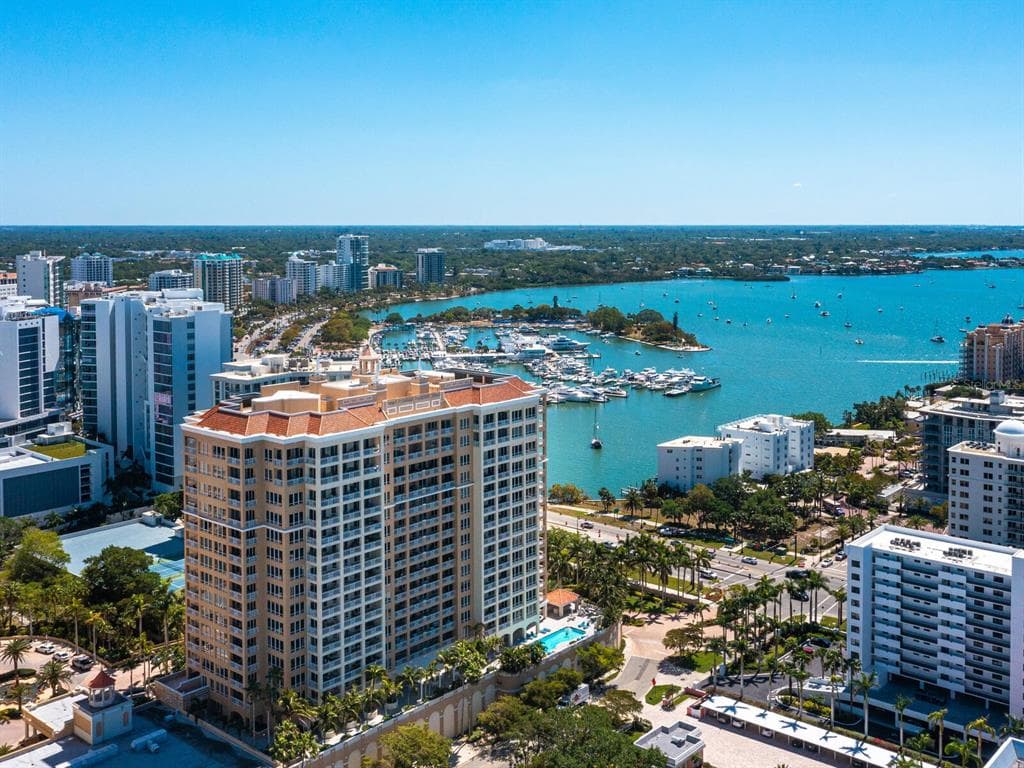 35 WATERGATE DRIVE # 906, SARASOTA, FL 34236