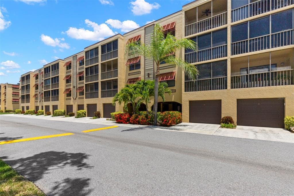 5817 PARK STREET N # 406, ST PETERSBURG, FL 33709