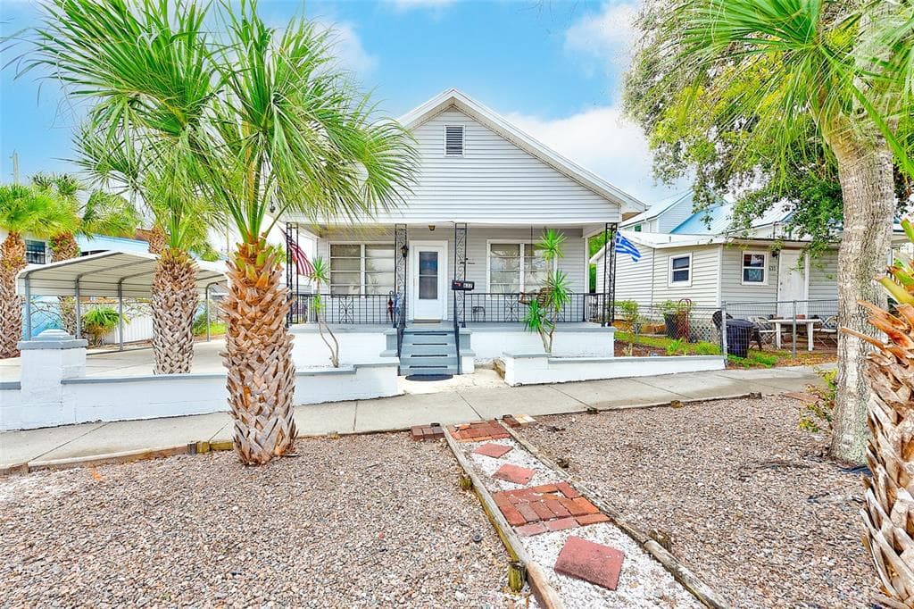 632 CROSS STREET, TARPON SPRINGS, FL 34689