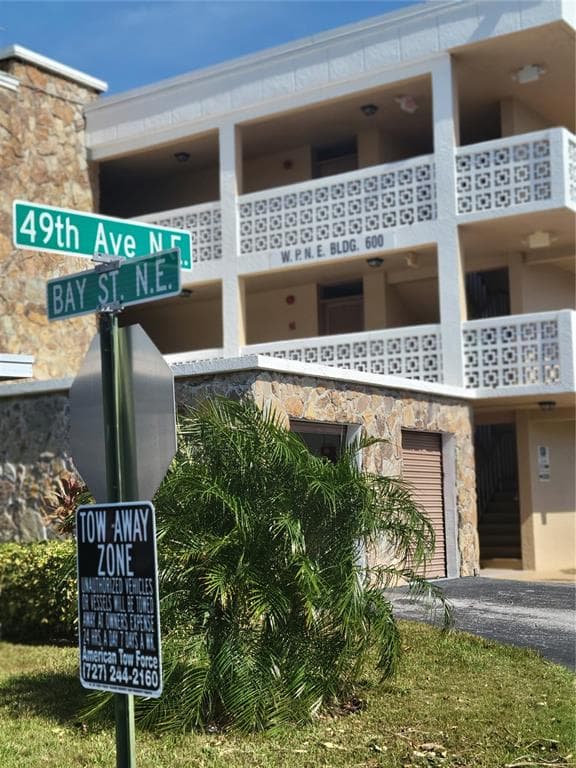 4915 BAY STREET NE # 122, ST PETERSBURG, FL 33703 — zdjęcie 2