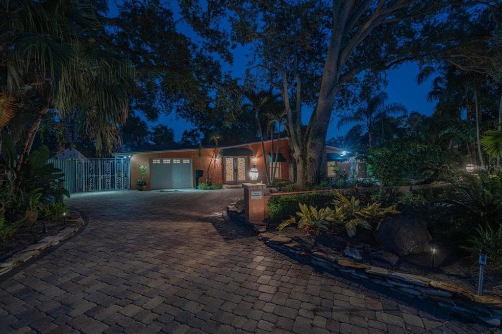 3033 82ND WAY N, ST PETERSBURG, FL 33710 — zdjęcie 2
