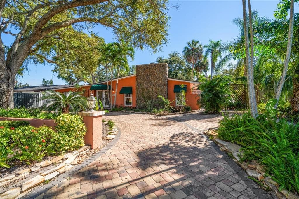3033 82ND WAY N, ST PETERSBURG, FL 33710 — zdjęcie 4