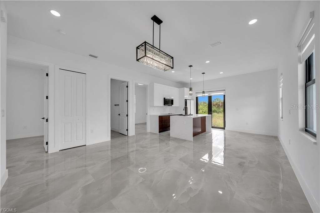 713 ROMA AVENUE S, LEHIGH ACRES, FL 33974 — zdjęcie 5