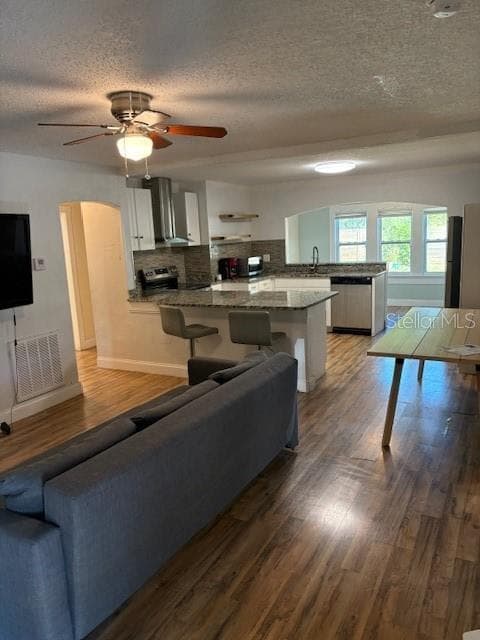 4035 14TH AVENUE S, ST PETERSBURG, FL 33711 — zdjęcie 2