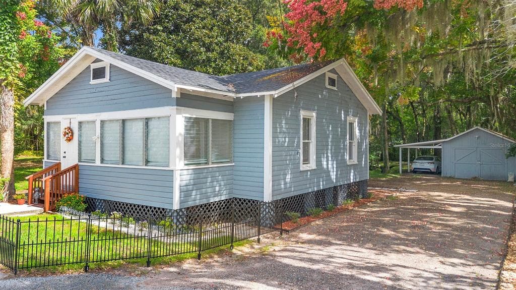 135 S ARLINGTON AVENUE, DELAND, FL 32724