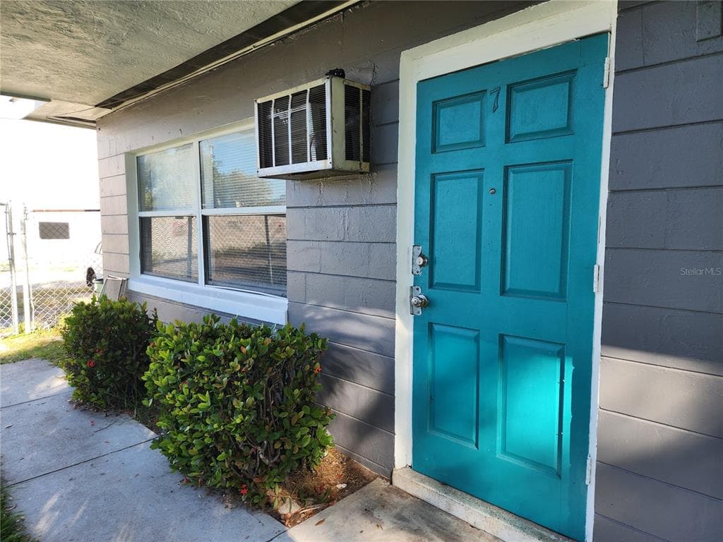 2219 HIGHLAND STREET # 7, ST PETERSBURG, FL 33705
