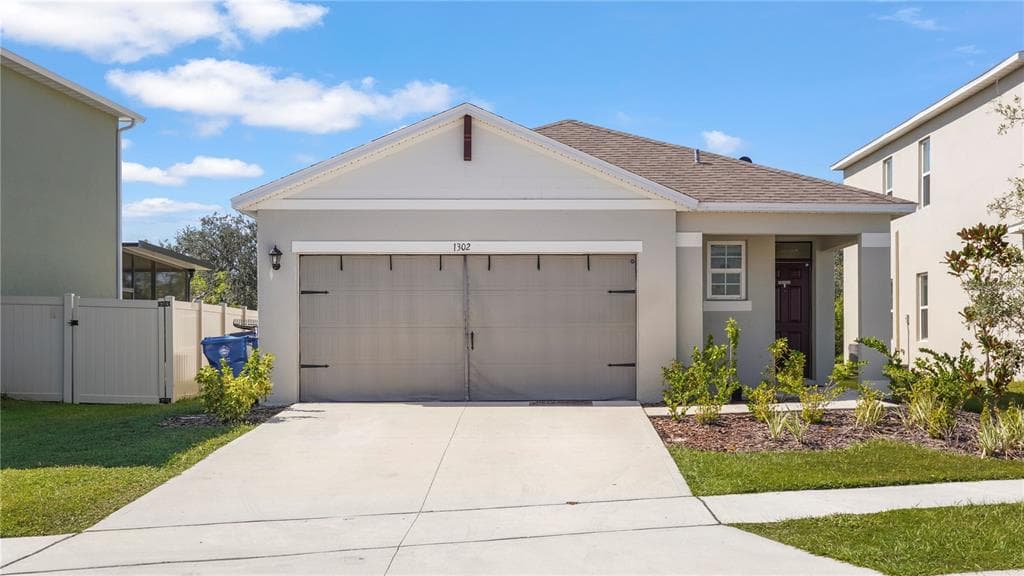 1302 HOLODAK DRIVE, DAVENPORT, FL 33837