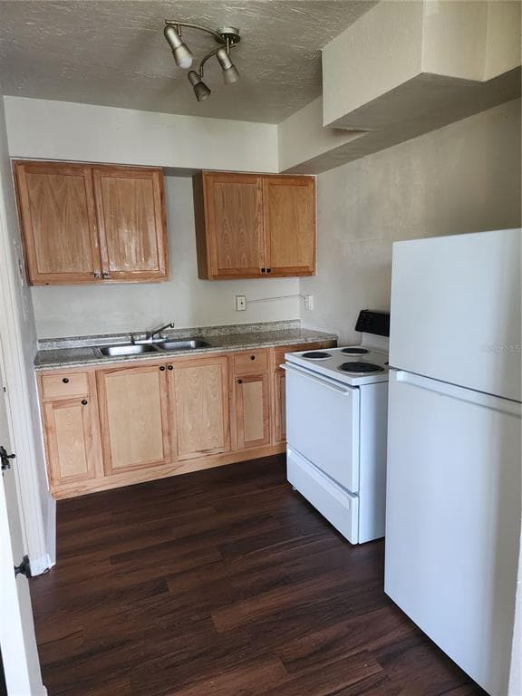 2219 HIGHLAND STREET # 3, ST PETERSBURG, FL 33705 — zdjęcie 3