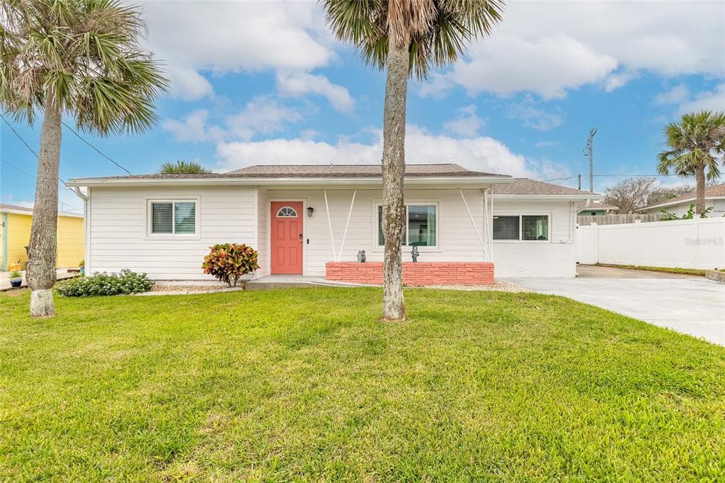 8 ROBBEN TERRACE, DAYTONA BEACH, FL 32118