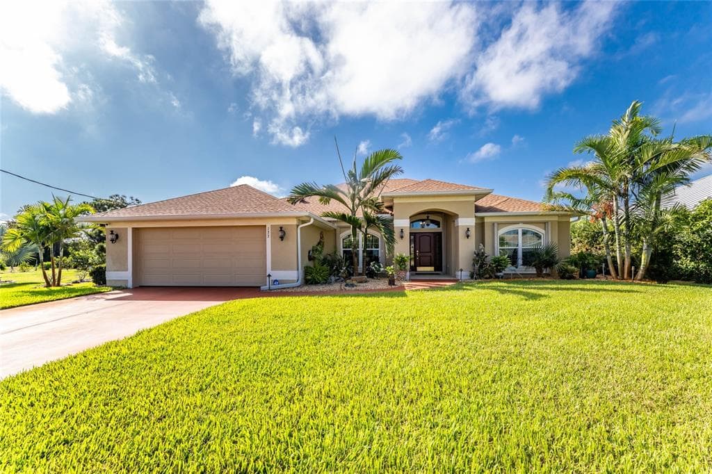133 MARINER LANE, ROTONDA WEST, FL 33947