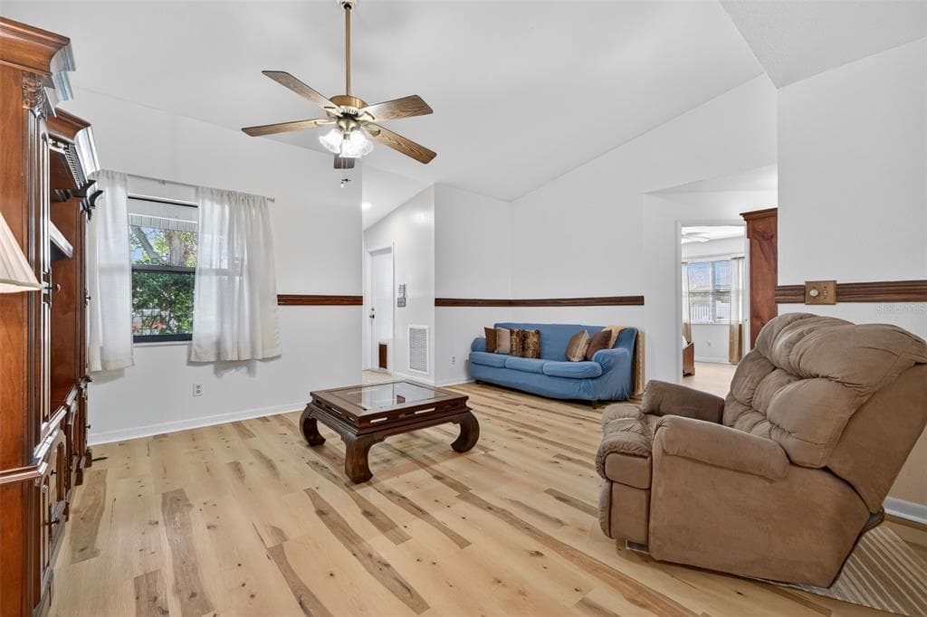 7016 2ND STREET N, ST PETERSBURG, FL 33702 — zdjęcie 4
