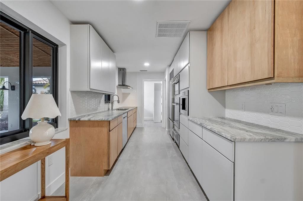 15180 LYNEBURG AVENUE, PORT CHARLOTTE, FL 33981 — zdjęcie 5