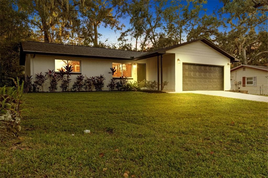 609 HOLLEY STREET, BROOKSVILLE, FL 34601