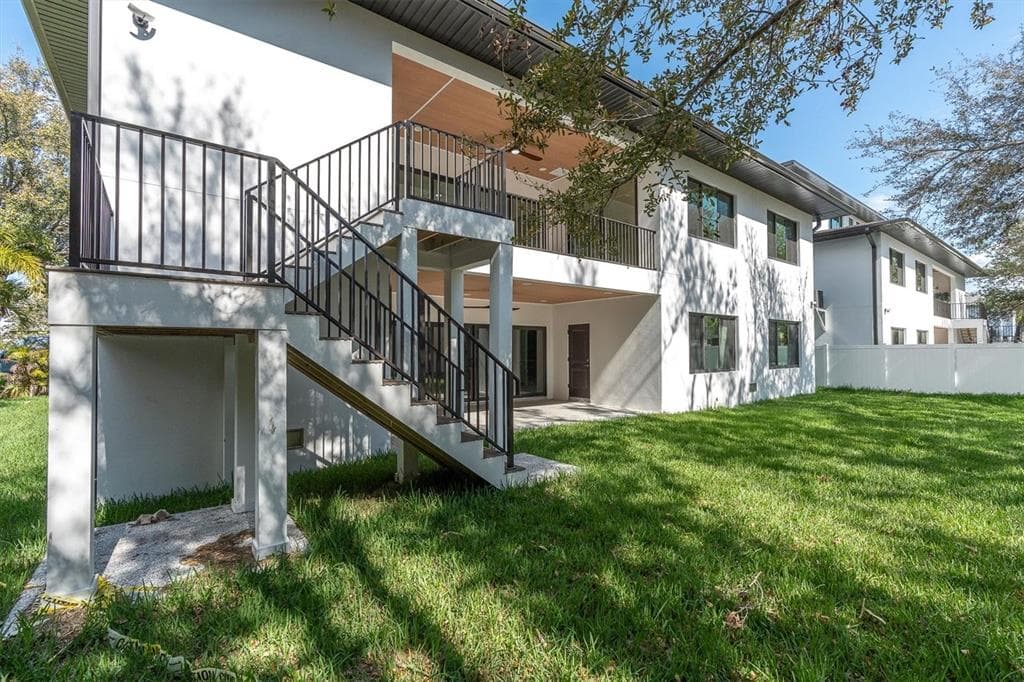 5966 BAYVIEW CIRCLE S, GULFPORT, FL 33707 — zdjęcie 2
