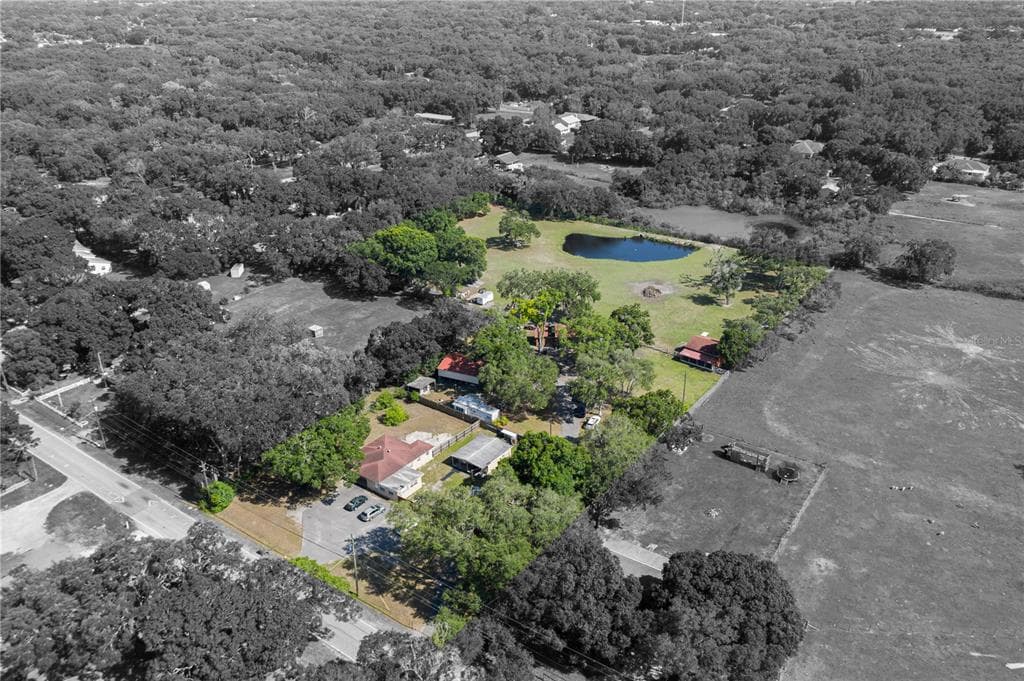 6003 16TH AVENUE S, TAMPA, FL 33619 — zdjęcie 2