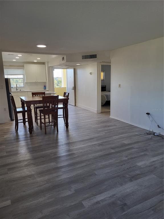 4650 COVE CIRCLE # 611, ST PETERSBURG, FL 33708 — zdjęcie 4