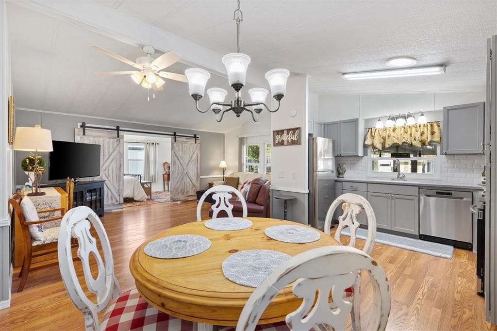 732 ROYAL PALM AVENUE, LADY LAKE, FL 32159 — zdjęcie 2