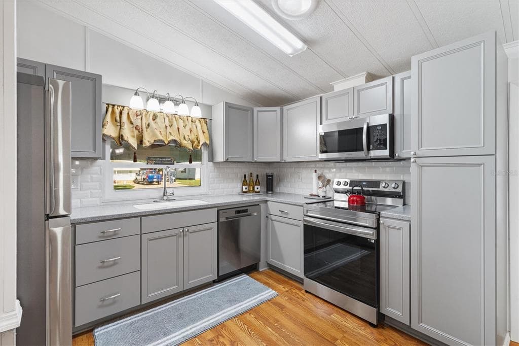 732 ROYAL PALM AVENUE, LADY LAKE, FL 32159 — zdjęcie 4