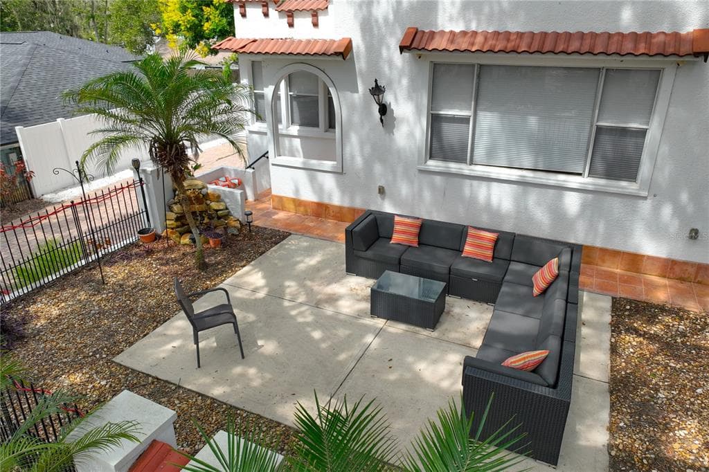 229 E 6TH AVENUE, MOUNT DORA, FL 32757 — zdjęcie 3