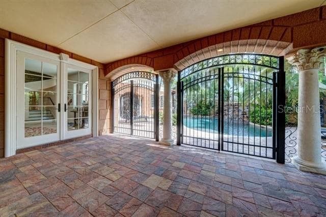 829 BRUCE AVENUE, CLEARWATER BEACH, FL 33767 — zdjęcie 2