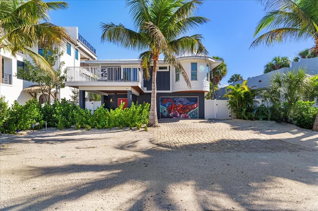 111 CEDAR AVENUE, ANNA MARIA, FL 34216