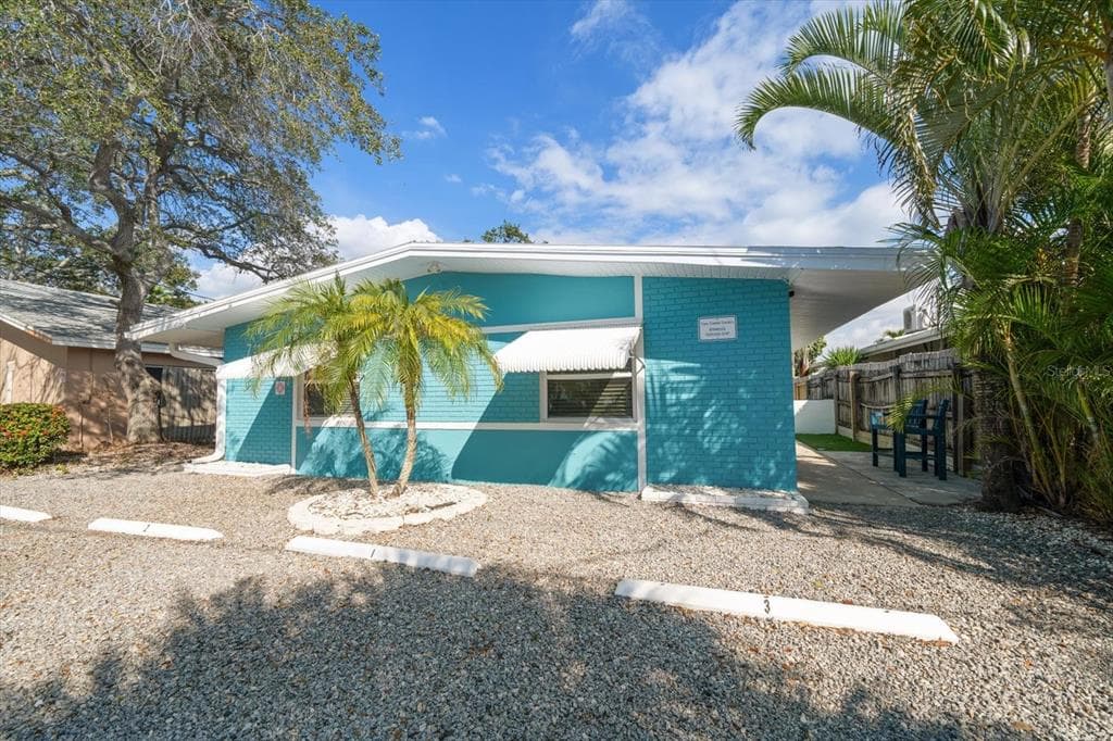 711 E GULF BOULEVARD, INDIAN ROCKS BEACH, FL 33785