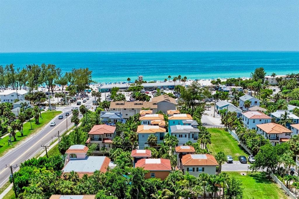 4003 5TH AVENUE, HOLMES BEACH, FL 34217