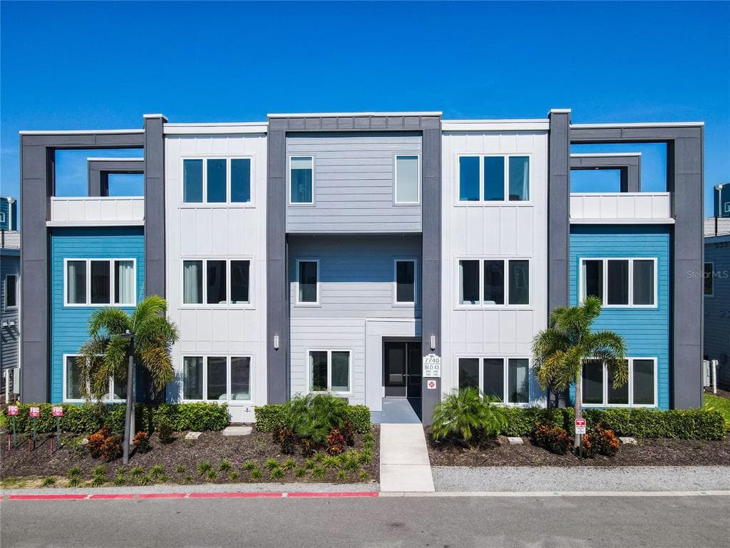 7740 SANDY RIDGE DRIVE # 245, REUNION, FL 34747