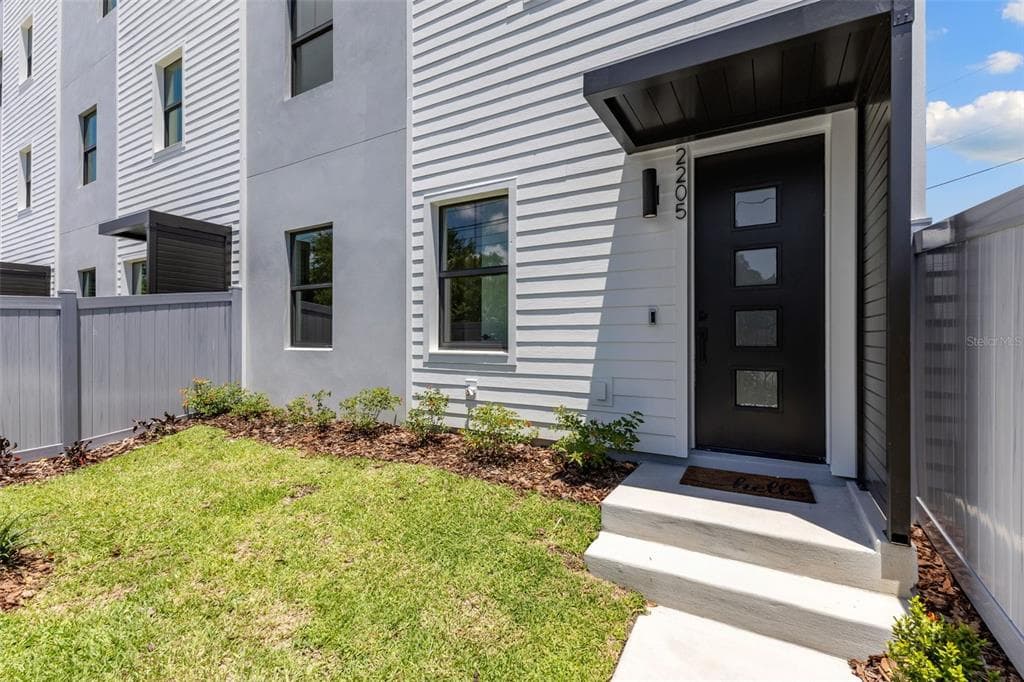 2205 16TH STREET N, ST PETERSBURG, FL 33704 — zdjęcie 2