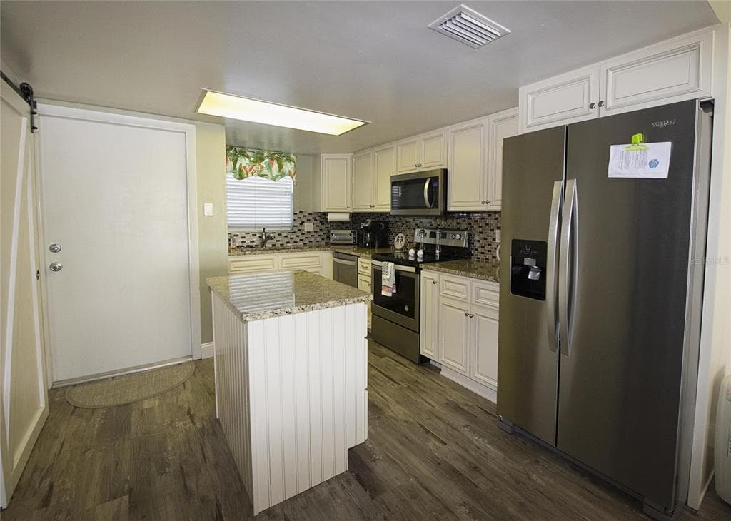 1571 S ATLANTIC AVENUE # 201, NEW SMYRNA BEACH, FL 32169 — zdjęcie 4