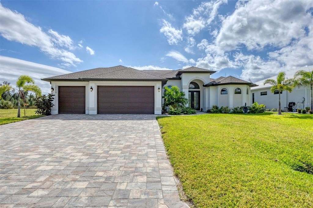 16660 LIGGETT CIRCLE, PORT CHARLOTTE, FL 33981
