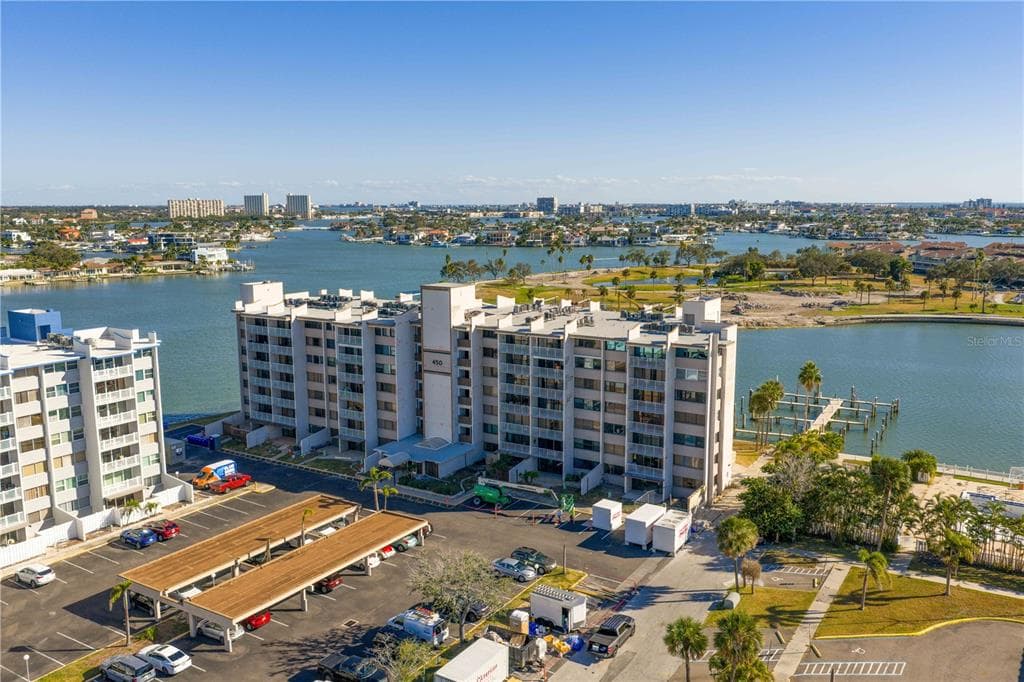 450 TREASURE ISLAND CAUSEWAY # 702, TREASURE ISLAND, FL 33706